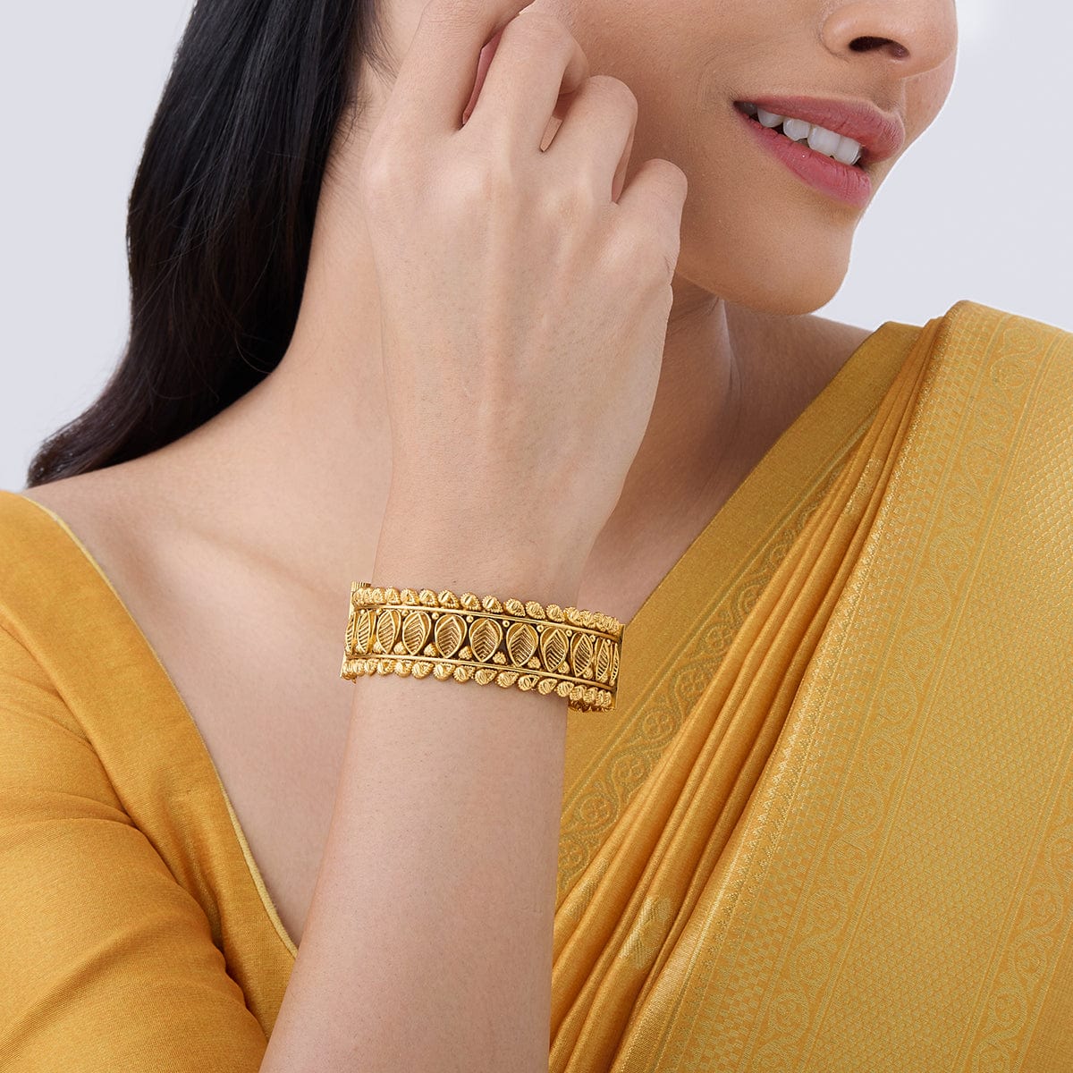 antique-bangle-antique-bangle-165061-37966905966748.jpg