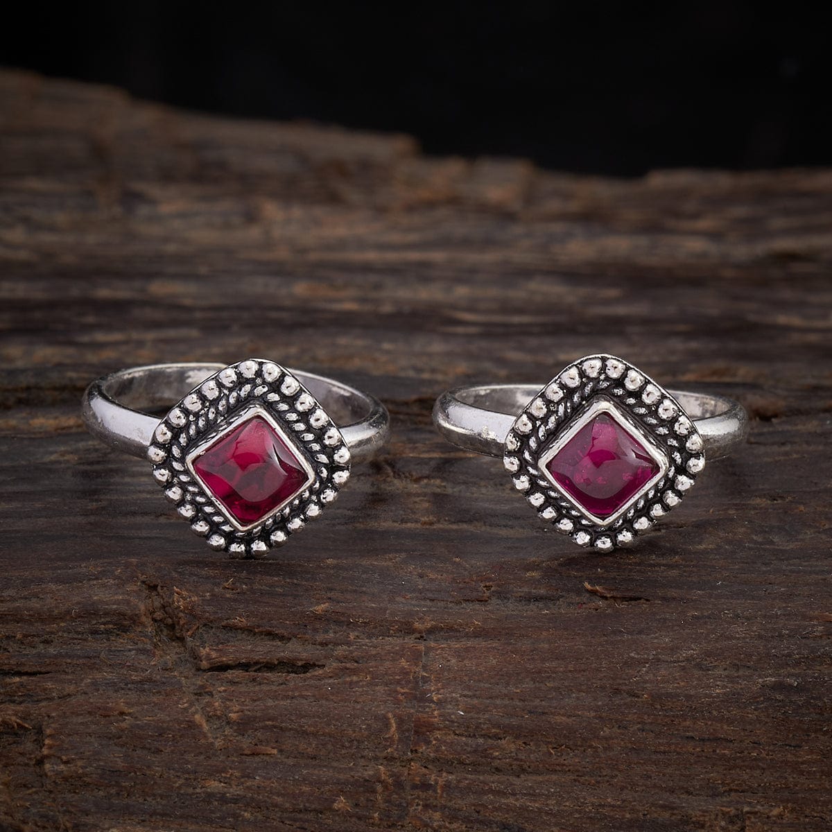 silver-toe-ring-ruby-oxidised-silver-92-5-silver-toe-ring-146262-37867671322780.jpg