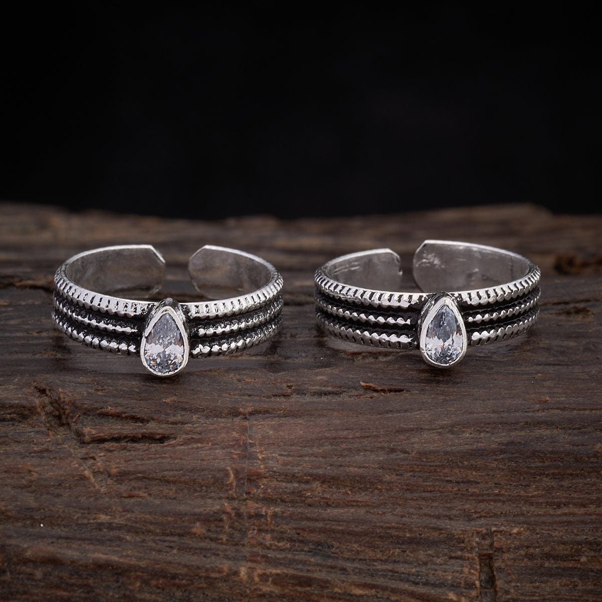 silver-toe-ring-white-oxidised-silver-92-5-silver-toe-ring-146261-37867664801948.jpg