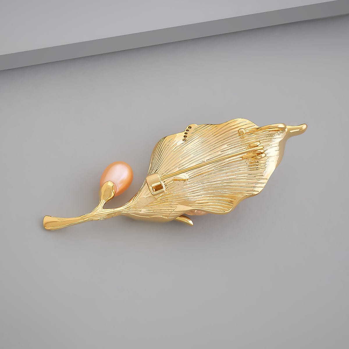 trendy-brooch-cream-gold-trendy-brooch-171149-38185478750364.jpg