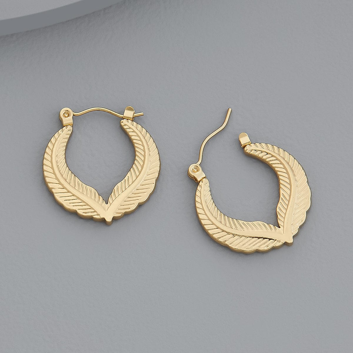 trendy-earring-gold-trendy-earring-171740-38277665718428.jpg