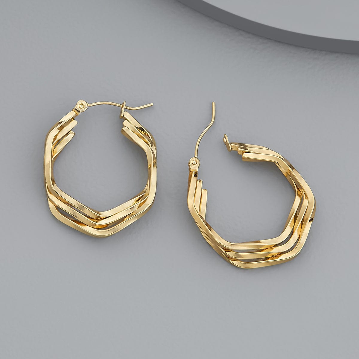 trendy-earring-gold-trendy-earring-171774-38277651464348.jpg