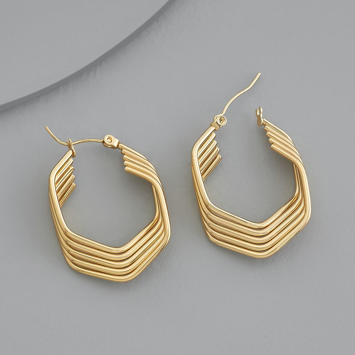 trendy-earring-gold-trendy-earring-171775-38277670273180.jpg