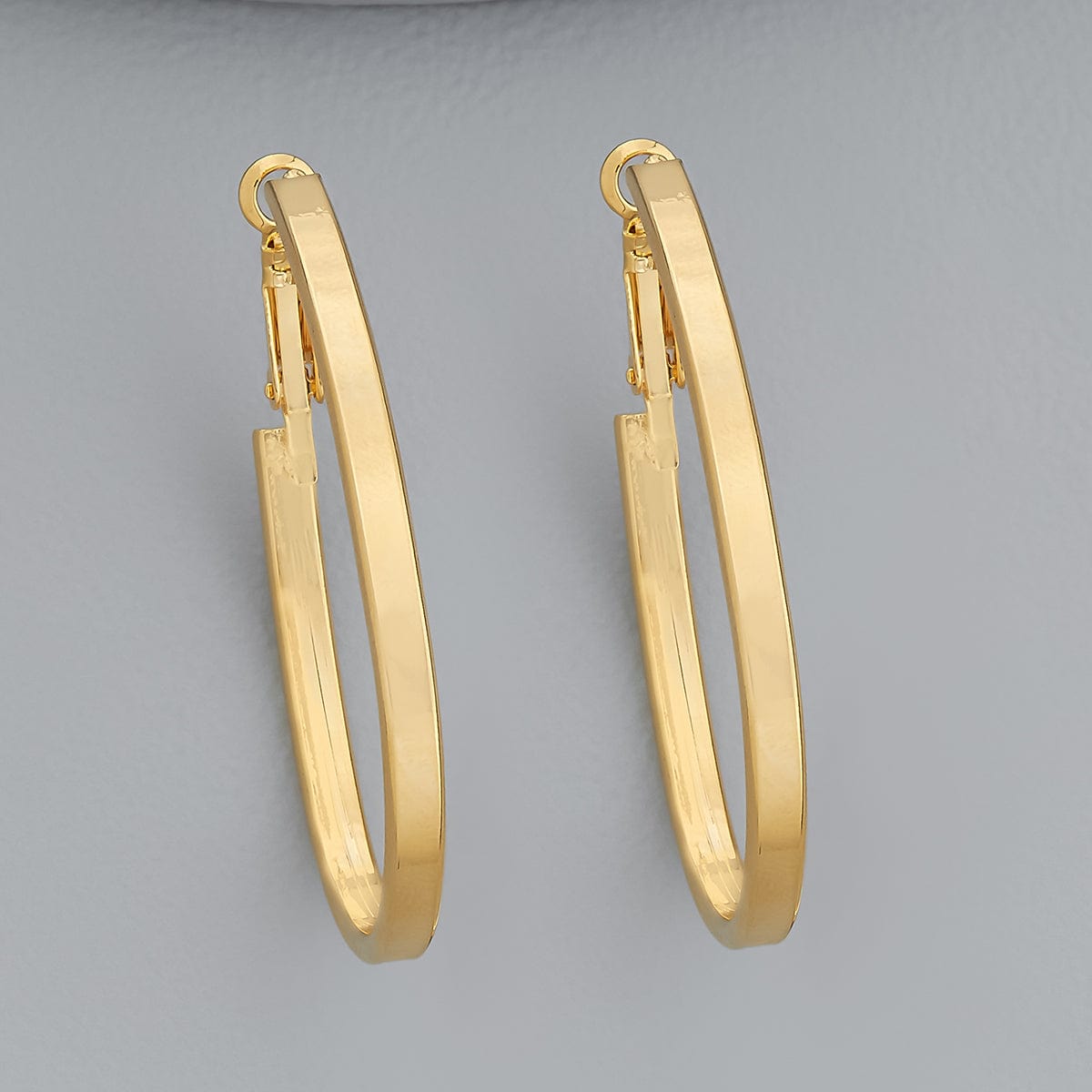 trendy-earring-gold-trendy-earring-172027-38277626888348.jpg