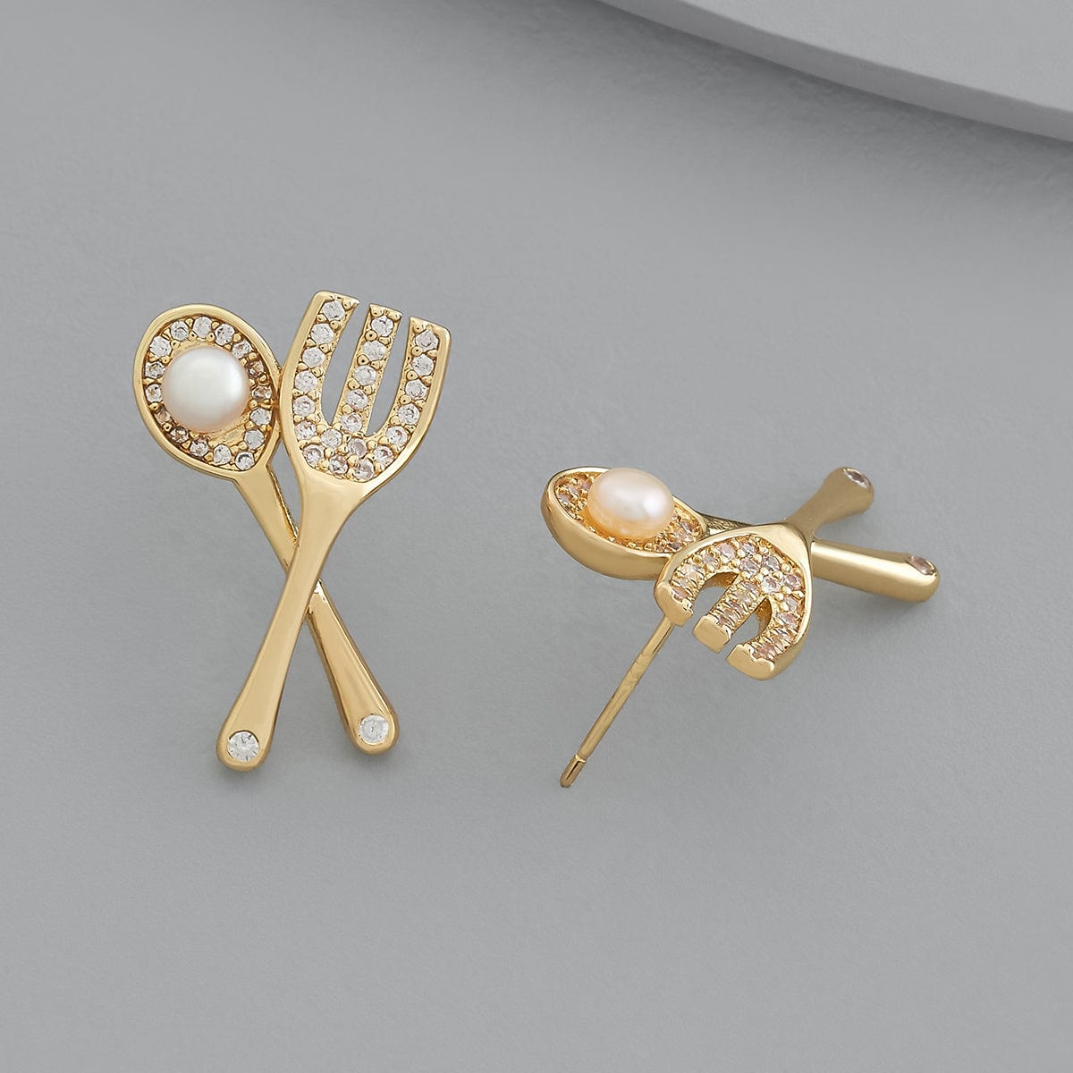 trendy-zircon-earring-pearl-gold-trendy-earring-171964-38277563809948.jpg