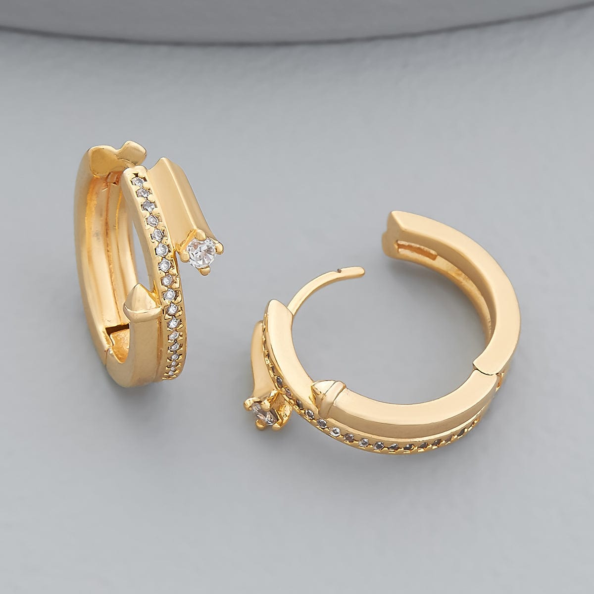 trendy-zircon-earring-trendy-earring-169626-38277382439068.jpg